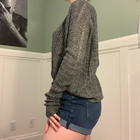 AÉROPOSTALE grey long sleeve - Picture 2 of 5